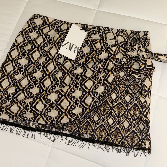 Zara skirt brand new - Picture 2 of 3